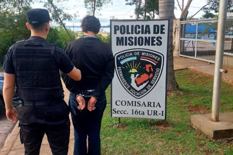 Un motochorro detenido tras intentar robar a una joven en Villa Cabello motochorro detenido en Villa Cabello