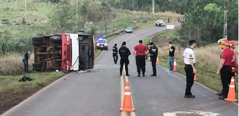 Campo Ramón: Se conoció el listado de heridos tras el vuelco de un colectivo 3 11 1 - 2