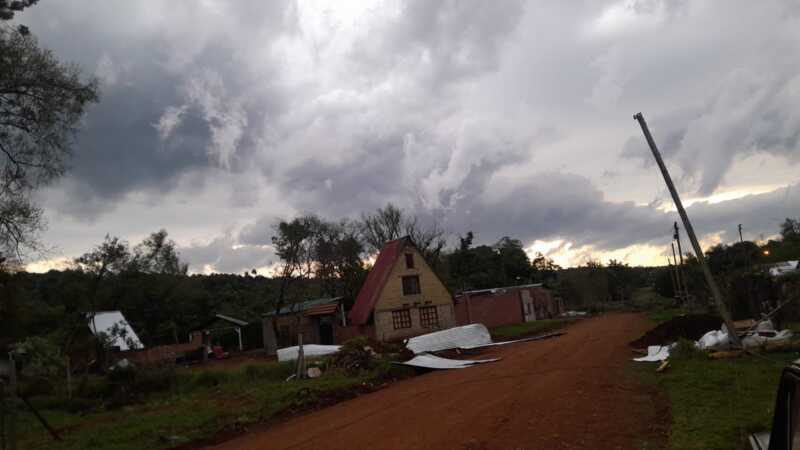 Fuerte temporal en Misiones: vientos y granizo causaron daños en varias localidades