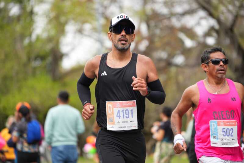 Maratón de Buenos Aires: “El desafío de correr conociendo los límites y superarlos con trabajo” Hernan Carreras en la Maratón de Buenos Aires 42k