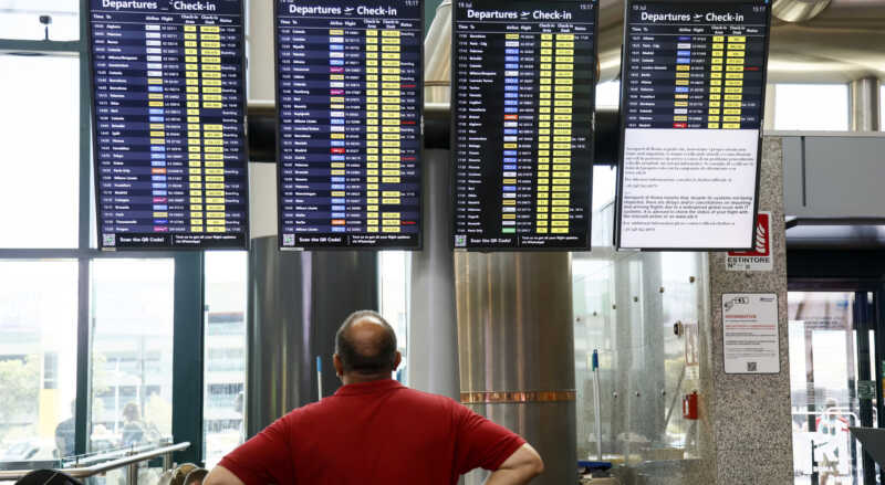 Ciberataque masivo paraliza aeropuertos europeos y genera caos en los vuelos 1 Ciberataque