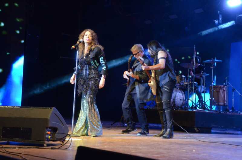 Patricia Sosa deslumbró en la Fiesta Nacional del Inmigrante con un show inolvidable 6 DSC 0306 1 - 5