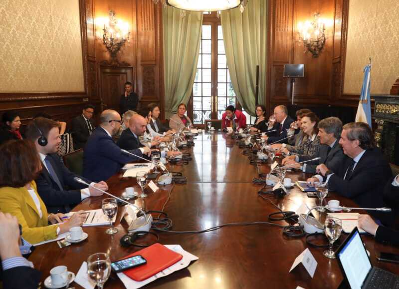 Nuevo Tratado de Libre Comercio entre Mercosur y cuatro países europeos 5 Mercosur y EFTA impulsan negocios y exportaciones con nuevo acuerdo