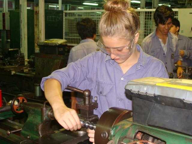 Educación Técnica desfinanciada: sólo llega el 20% de los fondos que marca la ley IMG 8999 - 1