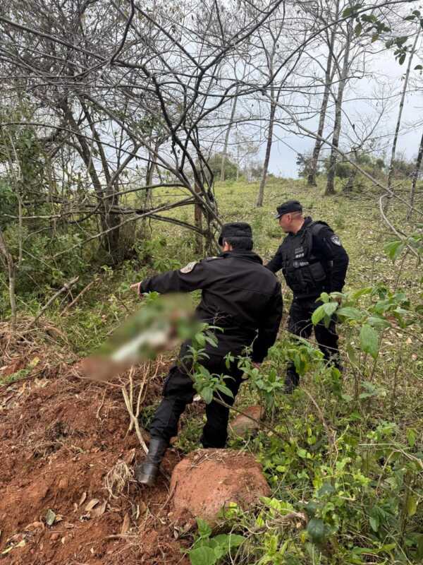 Hallan mujer asesinada en Bernardo de Irigoyen