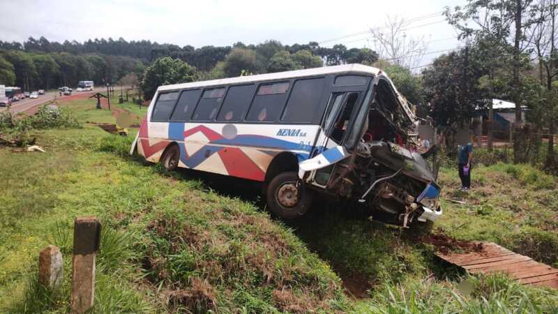Una hospitalizada tras despiste de colectivo en Garuhapé 6 Imagen de WhatsApp 2025 09 08 a las 17.14.37 2280c691 - 5
