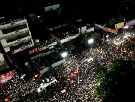 Tragedia en India: Estampida en acto político deja al menos 31 muertos y decenas de heridos India