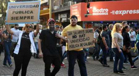 Marcha Universitaria Posadas 2 1024x559 1 - 4