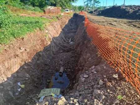 Vecinos de la Chacra 252 de Posadas reclaman finalización de obras en la zona: "Es un peligro total" Vecinos