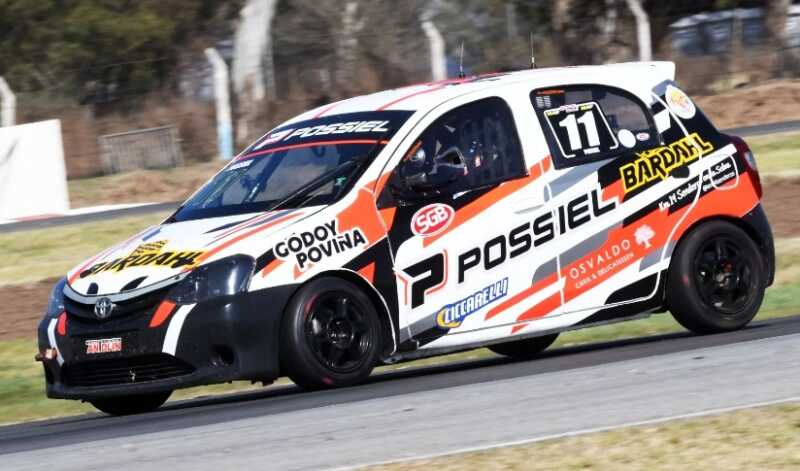 Turismo Pista: Hermida logró su primera victoria y los misioneros no pudieron completar la final 3 WhatsApp Image 2025 09 22 at 07.45.30 1 - 2