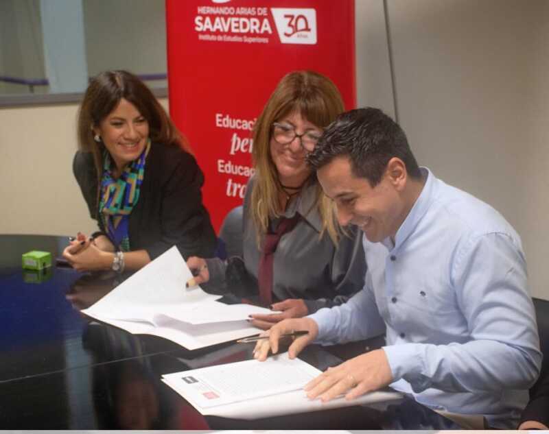ale saavedra radio up - 4