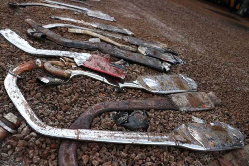 Alem: compactan 67 escapes antirreglamentarios para reducir la contaminación sonora 4 alem escapes - 3