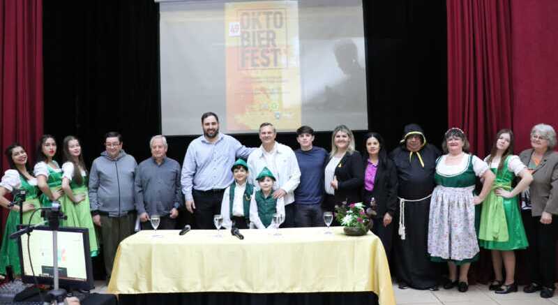 Calles que celebran, aromas que invitan y alegría que se comparte: así se vive la AlemFest 2025 en Leandro N. Alem.