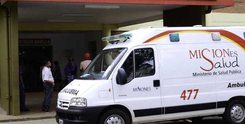 El rápido accionar de los servicios de emergencia permitió asistir al motociclista tras el siniestro vial.
