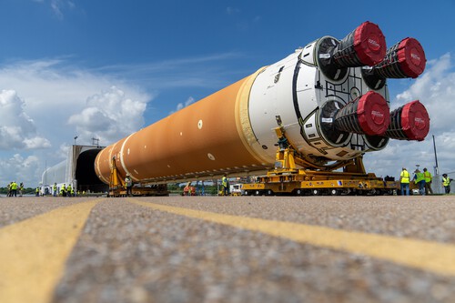 Un obereño en la CONAE marca presencia argentina en el proyecto Artemis II 6 artemis II 1 - 5