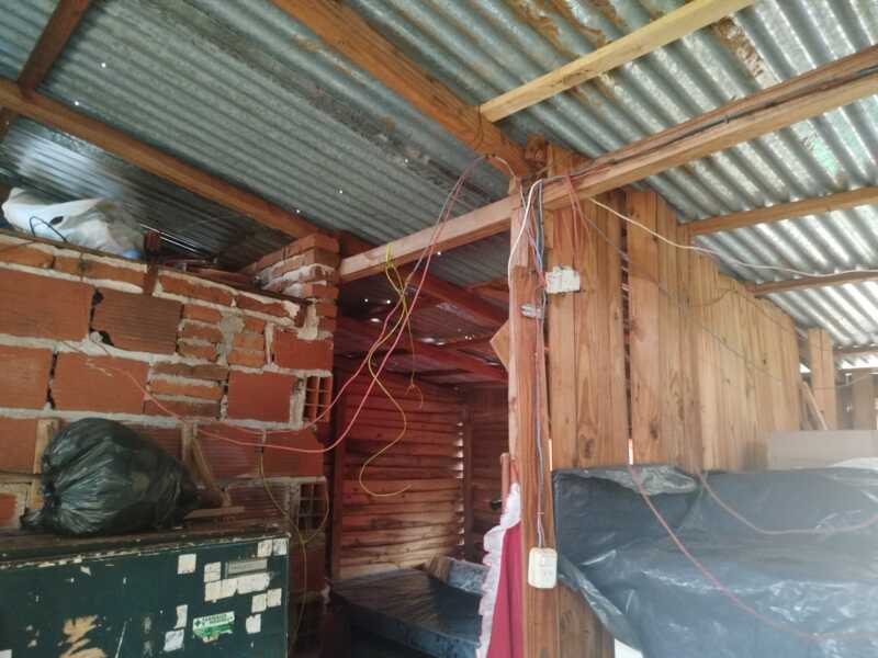 Madre soltera pide ayuda tras sufrir voladura de techo durante el temporal en Posadas 4 barrio aeroclub 5 - 3