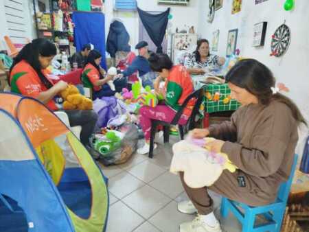 La Clínica del Juguete trabaja para regalar diez mil juguetes navideños en Posadas Clínica del Juguete Posadas
