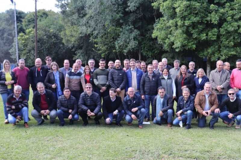 Intendentes en el centro del poder: lo que dejó Buenos Aires y lo que se juega Misiones 4 El rol de los intendentes no solo se limita a la gestión: su capacidad de traccionar votos es clave en la política provincial y nacional.