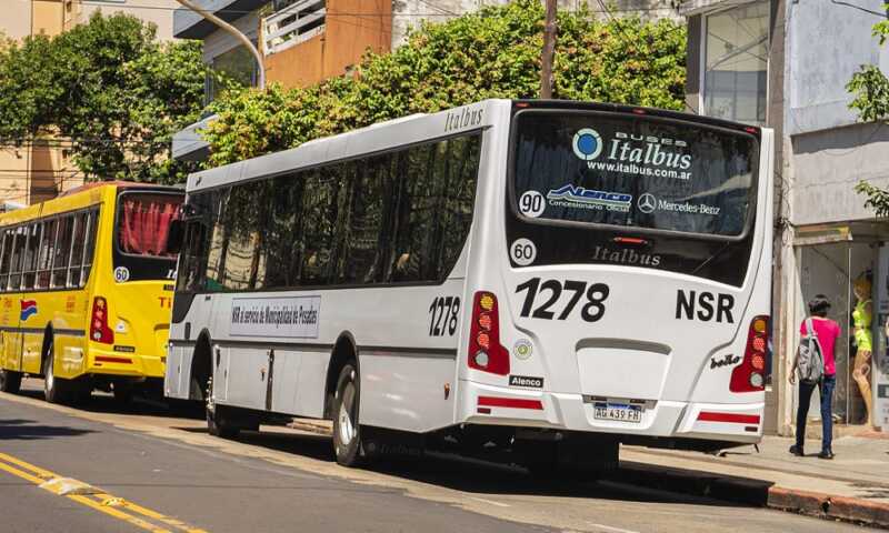 El entendimiento fue posible luego del compromiso del Gobierno de absorber el impacto del aumento salarial en el sistema de transporte.