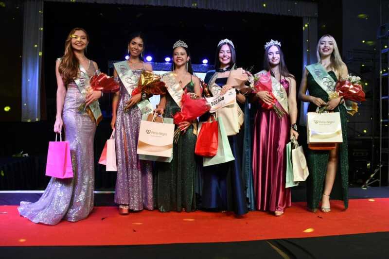 Elección de Reina y Princesas coronó la fiesta del 106° aniversario de Eldorado.