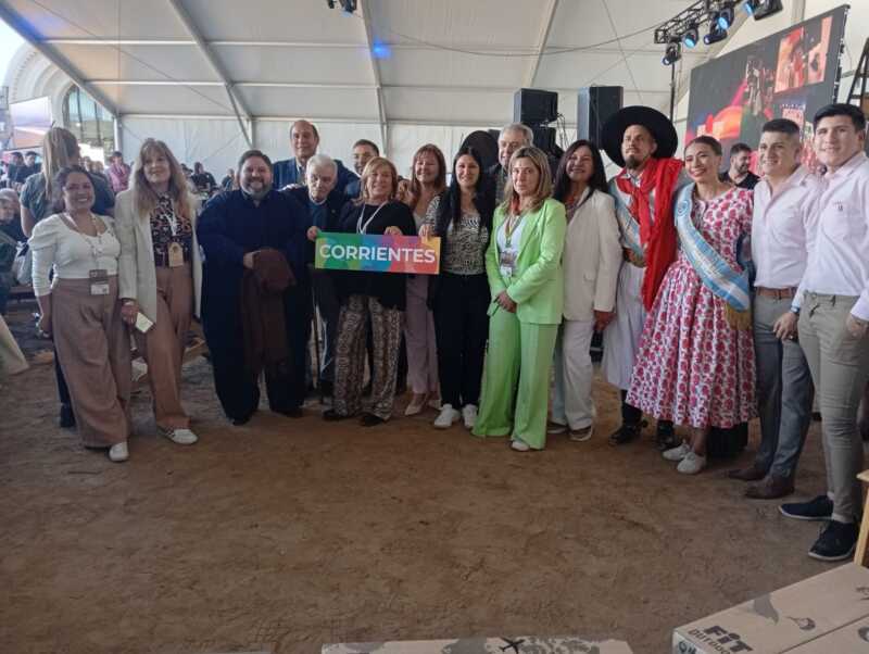 Corrientes promociona la 35° Fiesta Nacional del Chamamé en la FIT 2025 5 imagen 103292 - 4