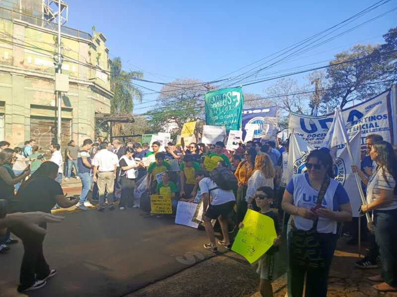 Cientos se unen en Posadas en defensa de la Universidad pública 2 marcha federal universitaria