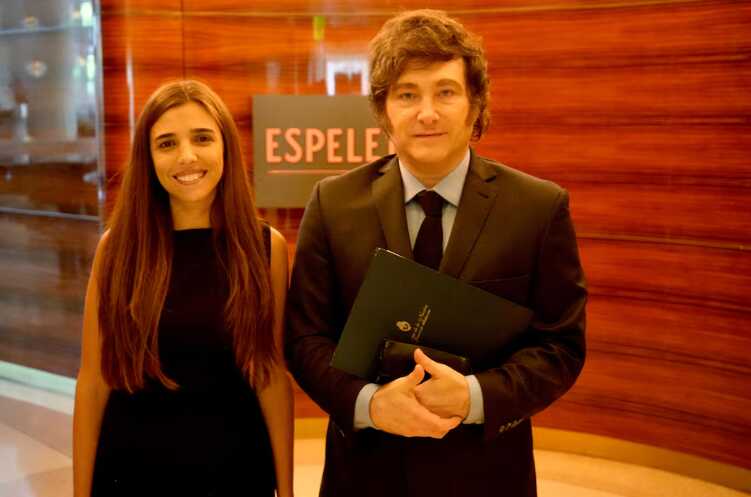 Milei ratificó su programa económico ante inversores globales en Los Ángeles 5 milei astronauta - 4