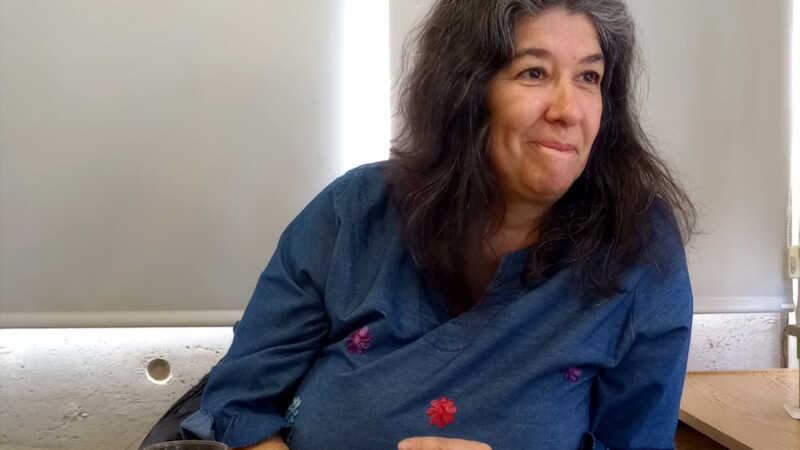 Nancy Montes, investigadora de FLACSO: “Las maestras cargan con la doble responsabilidad del aula y del hogar”.