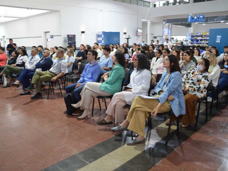 CloverLife: innovación biotecnológica con sello Barceló 4 1 8 - 3