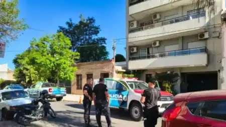 Detuvieron al hombre que estaba con la joven que cayó desde un sexto piso en Corrientes 1760126290285 1 - 2