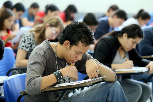 600x400 prestamos estudiantes universitarios cuales son requisitos hasta monto se puede solicitar 1039746 122744 - 3