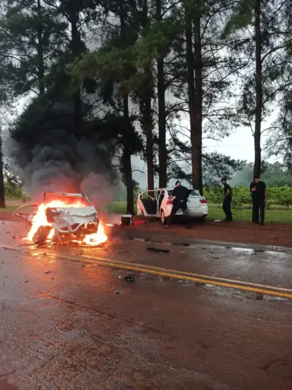 Tragedia en Azara: un choque frontal dejó un muerto y dos heridos sobre la Ruta Provincial N.º 1 Ázara