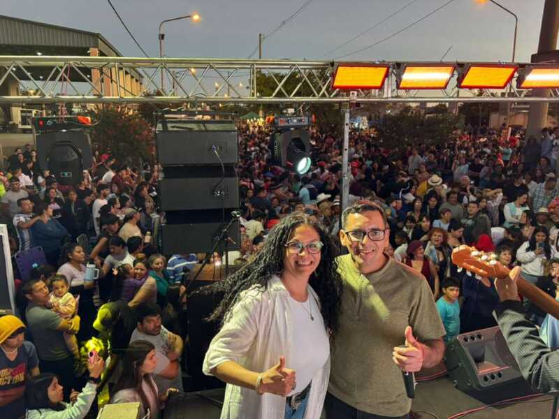 El anfiteatro Salvador Sena se viste de fiesta para recibir a músicos, bailarines y familias de todo el nordeste.