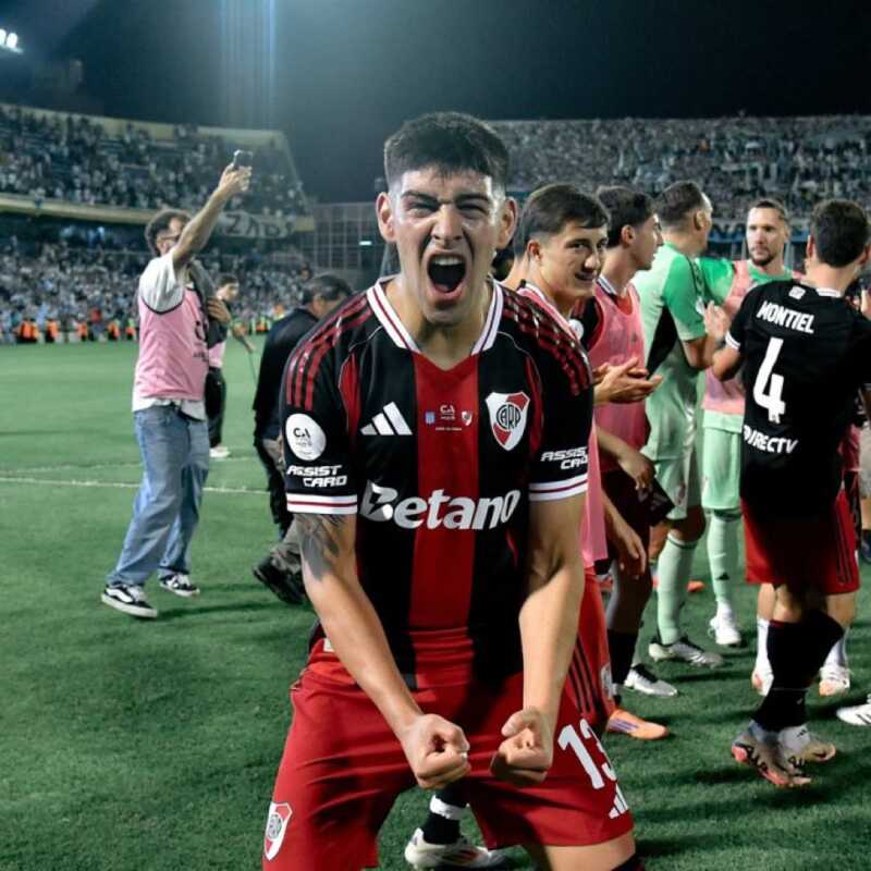 De vender alfajores en la ruta a la Selección Argentina: la historia de superación de Lautaro Rivero 4 G2WO 8LXMAAKK D - 3