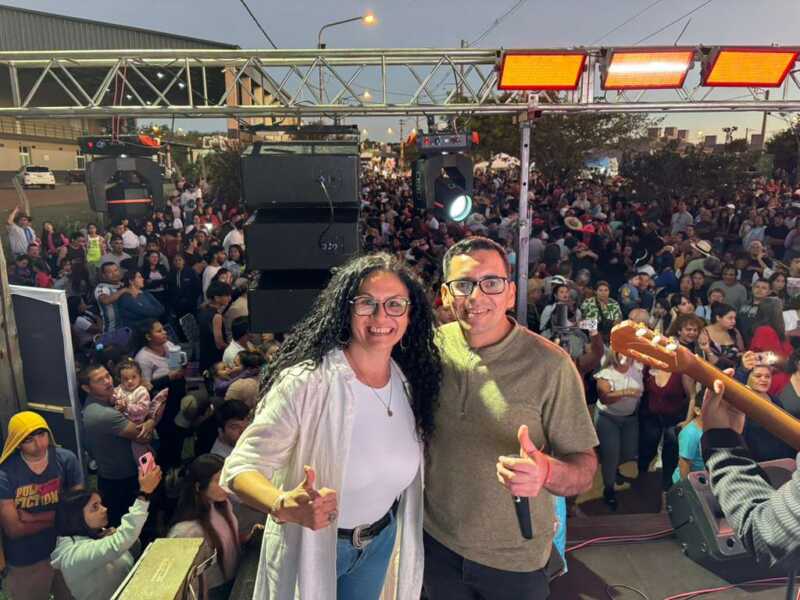 El día de la madre se celebró con la Gran Enchamigada Popular.