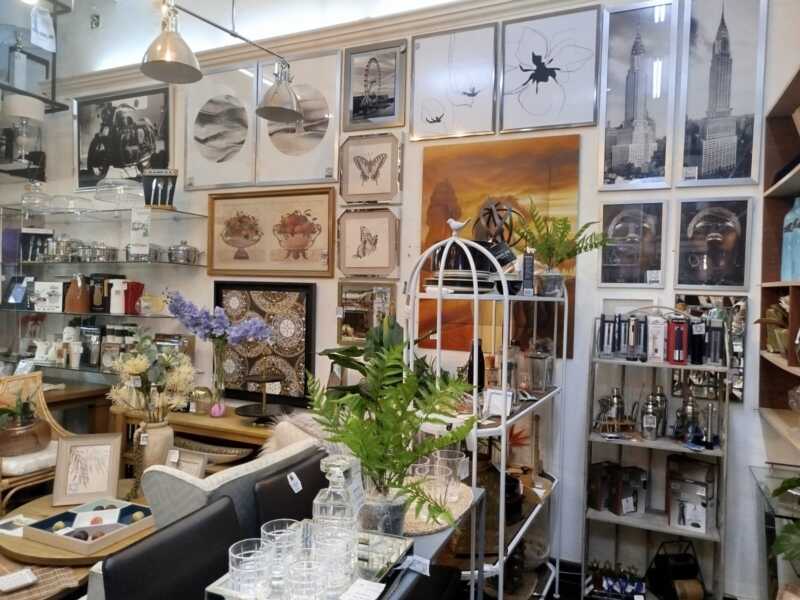 Comercios posadeños apuestan a fuertes promociones por el Día de la Madre: las opciones más buscadas 2 Comercios locales lanzan fuertes promociones por el Día de la Madre