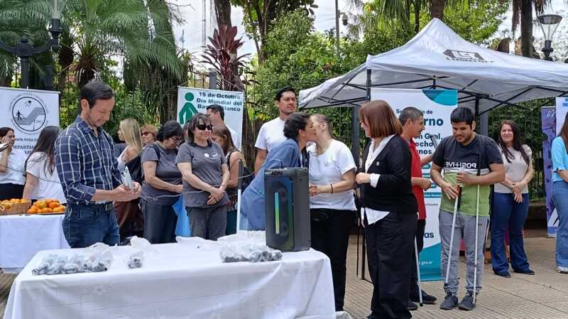 Misiones celebra el Día Internacional del Bastón Blanco con donación de 100 bastones 30 IMG 20251015 095738 - 29