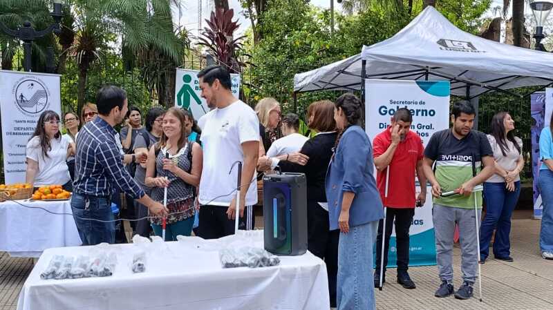 Misiones celebra el Día Internacional del Bastón Blanco con donación de 100 bastones 18 IMG 20251015 095757 - 17