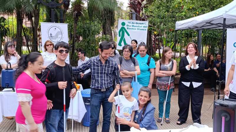 Misiones celebra el Día Internacional del Bastón Blanco con donación de 100 bastones 14 IMG 20251015 095957 - 13