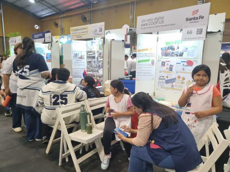 La Feria Nacional de Educación inicia su eje Arte en Posadas 5 Imagen de WhatsApp 2025 10 01 a las 17.30.28 09fb9d76 - 4