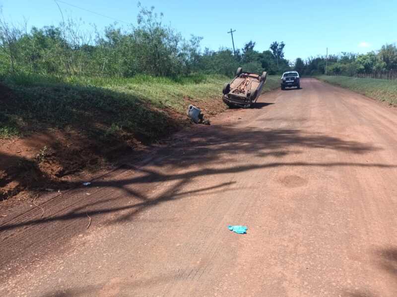 Despiste y vuelco en Itaembé Guazú dejó un herido 6 Imagen de WhatsApp 2025 10 09 a las 16.22.37 1629ab67 - 5