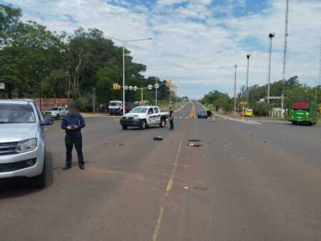 Posadas: accidente de tránsito sin heridos entre una Amarok y un Vento Imagen de WhatsApp 2025 10 12 a las 15.15.47 04d0d30e - 2