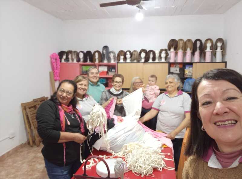 “Mechones de Vida”: solidaridad que devuelve sonrisas desde Oberá 4 Imagen de WhatsApp 2025 10 12 a las 15.34.50 b628be52 - 3