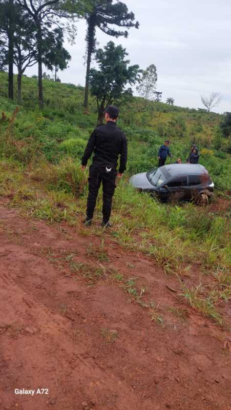 Lluvias provocan dos despistes en rutas de Misiones
