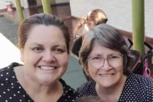 Las madres detrás de Radio Up: el corazón de cada voz, cada historia y cada transmisión 3 Imagen de WhatsApp 2025 10 18 a las 14.47.48 b890a6bc - 2