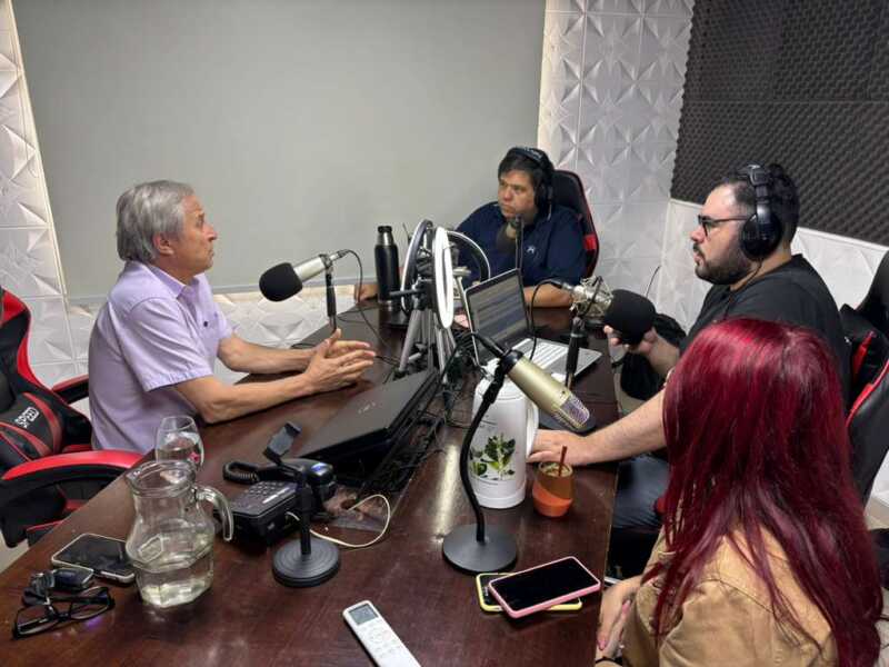 Nelson Lukowski: “La zona franca en Posadas no debe generar miedo, ya aprendimos a competir” 5 Nelson Lukowski estudio - 4