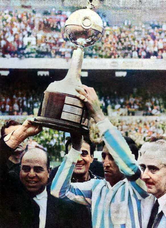 La filial de Racing en Misiones llegó al Cilindro para el partido contra el Flamengo por Libertadores 2 La Academia no llega a una final de Libertadores desde 1967, cuando la ganó.