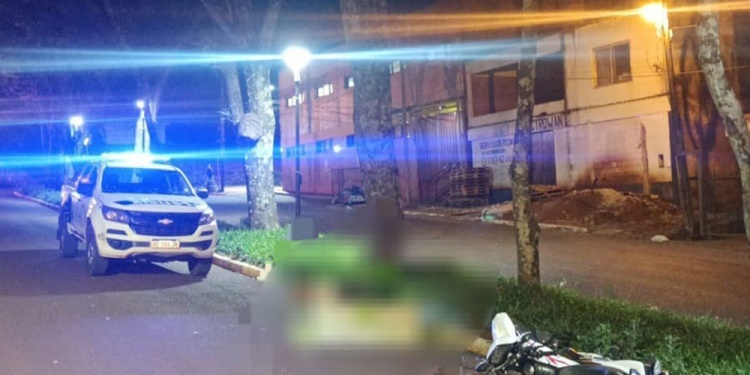 Wanda: un motociclista murió tras despistar en plena avenida Wanda