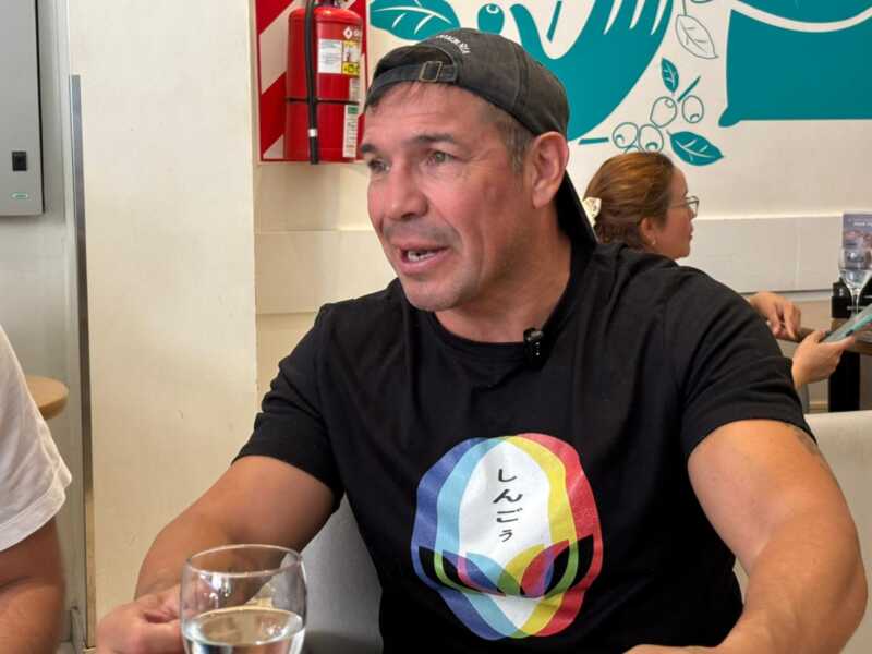 “Maravilla” Martínez, mano a mano con Radio Up: “La clave del éxito es la pasión” 4 WhatsApp Image 2025 10 02 at 11.27.31 - 3