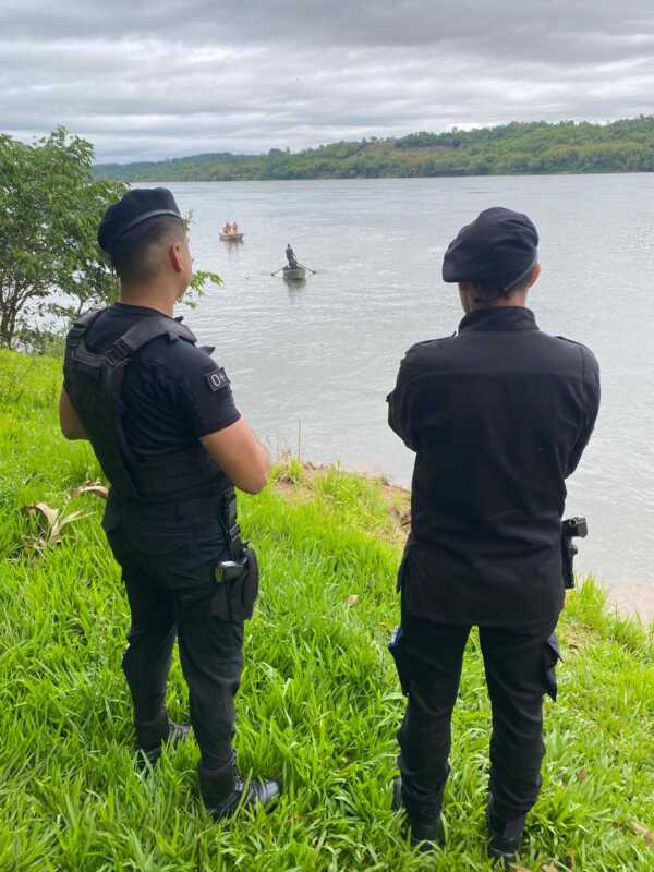 Puerto Leoni: sigue la intensa búsqueda del joven desaparecido en el río Paraná 2 WhatsApp Image 2025 10 06 at 12.24.19 - 1